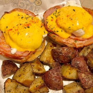 Classic Egg Benedict